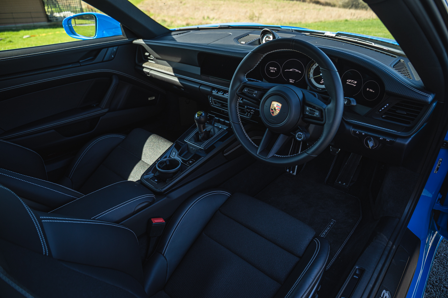 2022 Porsche 911 (992) GT3 Touring Interior